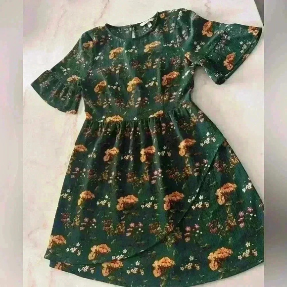 Speechless green floral above the knee dress short ruffled bell sleeves size L - Picture 1 of 10
